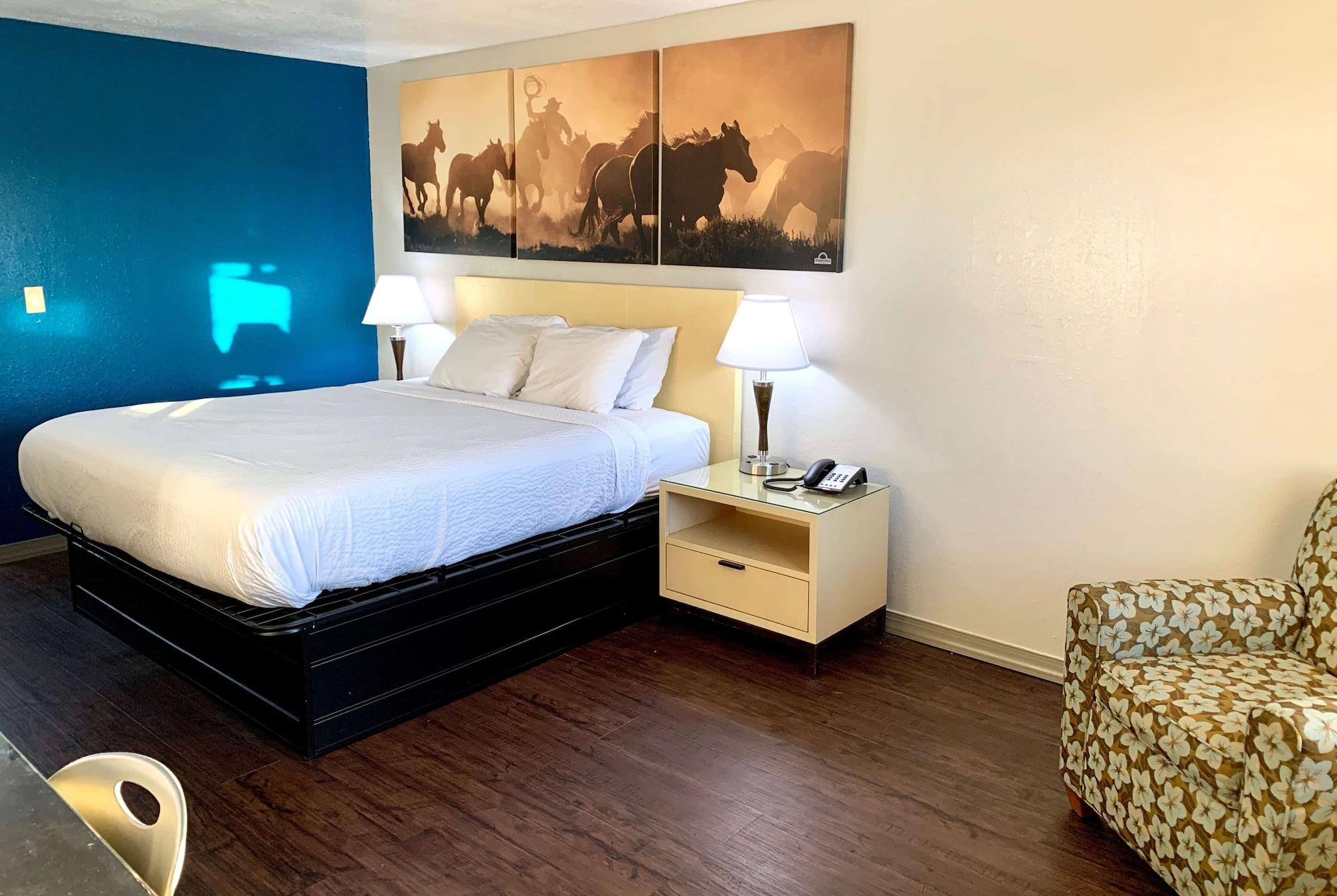 Days Inn & Suites By Wyndham - Canton First Monday Trade Days Kültér fotó